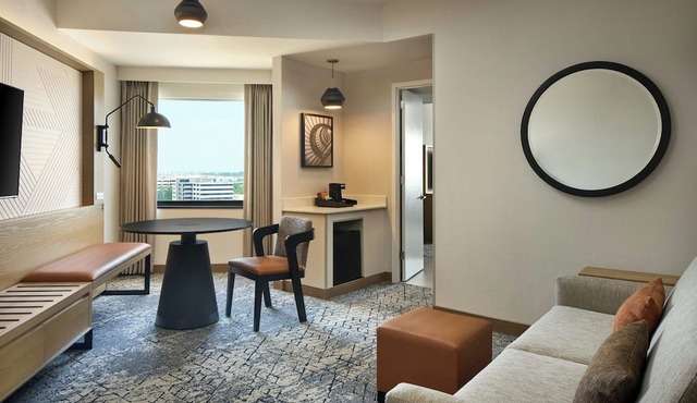 Sheraton Suites Chicago O'Hare