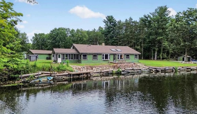 The Grand Riverhouse