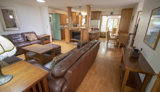 Coachlite Inn