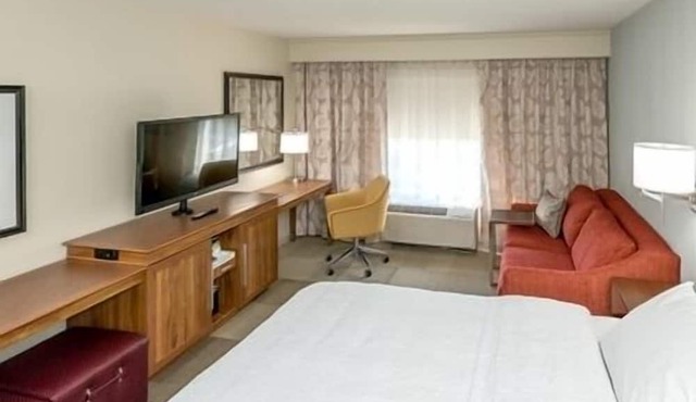 Hampton Inn & Suites St. Louis/Alton