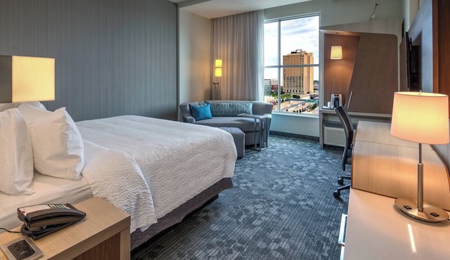 Courtyard by Marriott Kansas City Downtown/Convention Center