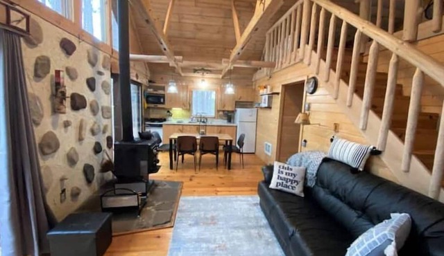 Crystal Mountain Cabin - Northern Michigan Get Away in Thompsonville