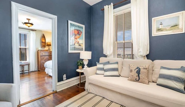 Close to the beach, 2 Bedroom, Pet Friendly