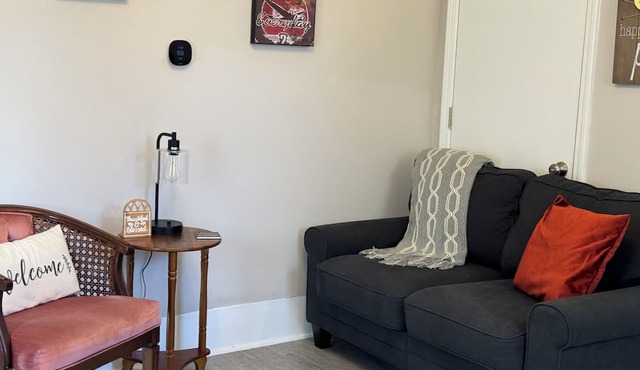 Skylar Comfy 1-bedroom Apartment in Valparaiso University Short Term Stays in Valparaiso