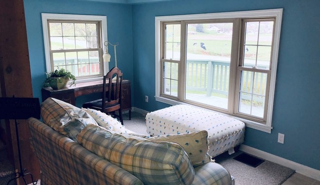 PROMO 5% WEEKLY 10% MONTHLY DISC.!nThe Morris Suite at Berlin’s Amish Farmhouse in Millersburg