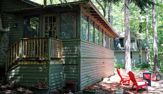 Historic Glen Lake Cottage with Private Waterfront Access