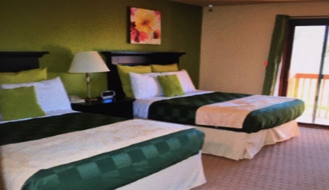 Fox Hills Resort -A Golf Resort Close to Lake Michigan, Green Bay & Door County