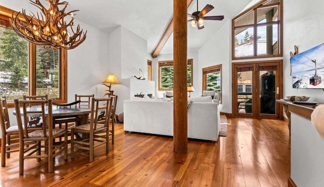 RMR: Tram Tower 4 Condo in Teton Village in Teton Village