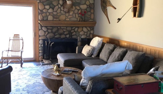 Harbor Springs Condo, 2400 Sq. Ft., 5 Bedroom, 3 Bath, 3 Levels, Very Clean