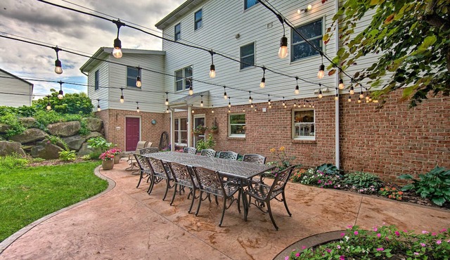 Charming Apartment w/Yard & Beautiful Gardens! in Manheim