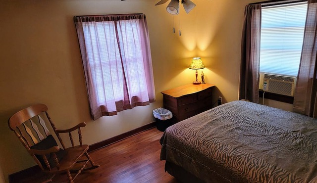 Private apartment just off I-95 by Fort Lee Military Base & Va State University in Colonial Heights