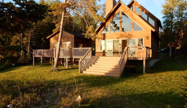 Fantastic 3-bedroom house in Beaver Island perfect for your getaway