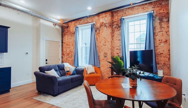 American Hall Young Suite in Millersburg