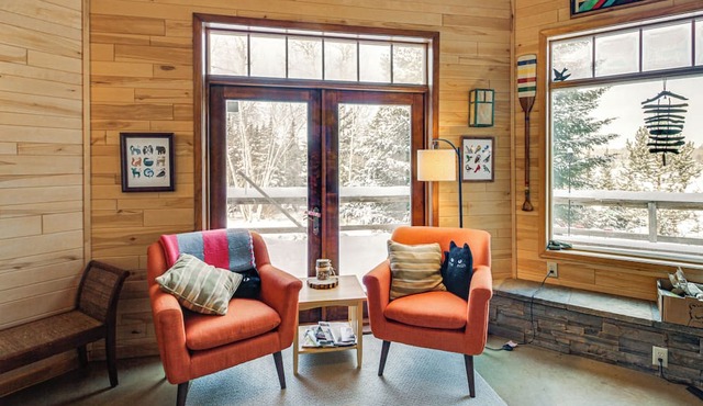 4-Season Recreation: Secluded Pike River Cabin