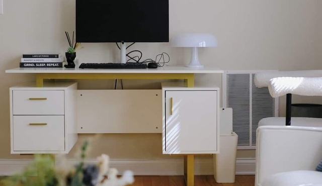 Sleeps 7 Huge Projector Designated Workspace