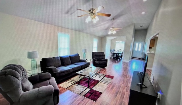 Private Dock and Slip with Charming 3-bedroom home on Lake Barkley/Kentucky Lake