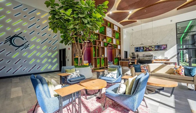 Landing | Stylish 1BD, Gym, Yoga Studio in St. Louis