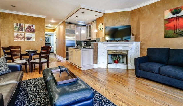 Historic and Unique Brownstone in Gold Coast - 3