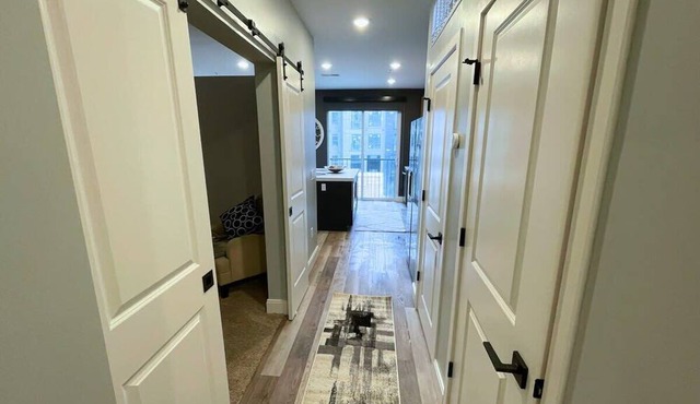 Near City Garden Garage Parking Gym W&D in St. Louis