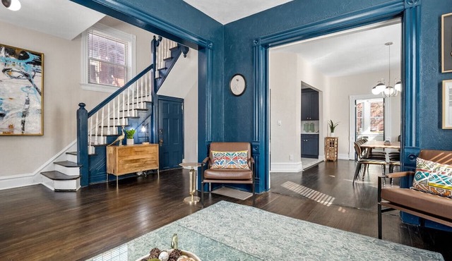 Historic Shaw Home Sleeps 14 Near Zoo & Arch