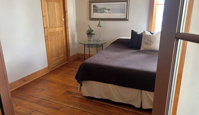 Stunning river view loft in Wabasha near Eagle Center