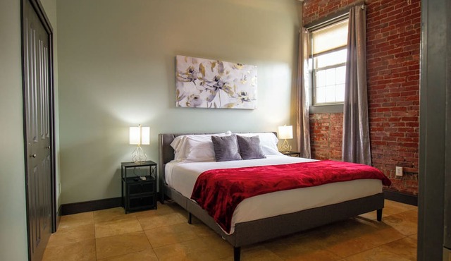 The Pet Hospital at Mitchell House | 2BR/2BA Dual En-Suites | Downtown Evansv.
