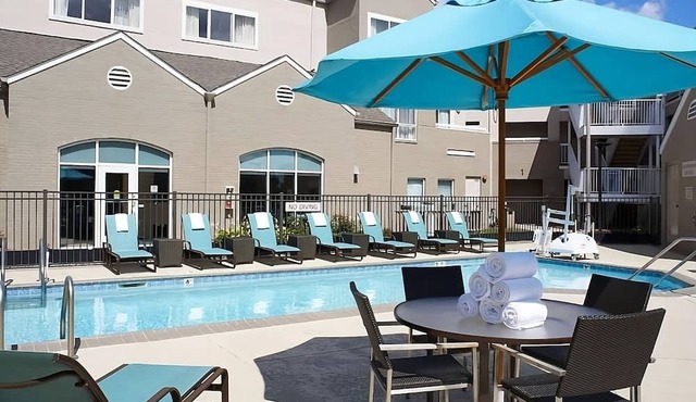Michigan Retreat, Free Breakfast! Proximity to Troy Historic Village!