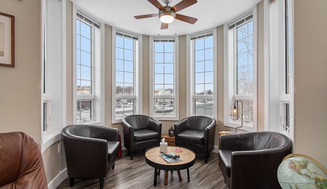 2 bedroom Downtown Condo on the River Channel in Manistee