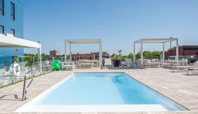 Loft Penthouse 2 Balcony Arcade 2 Bed Pool and Gym