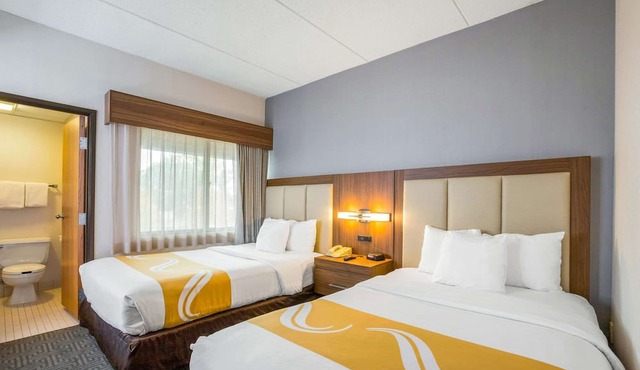 Quality Suites Lansing West