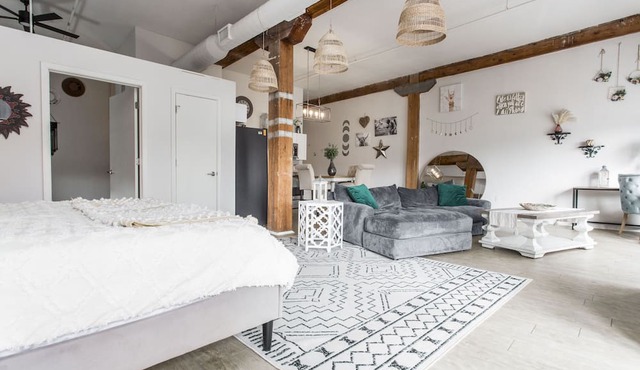 KC Grand Loft w/King Bed