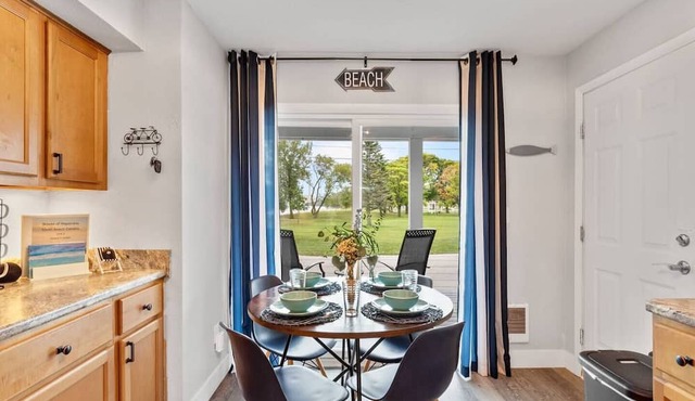 Beachside Condo Downtown with Lake Michigan Views