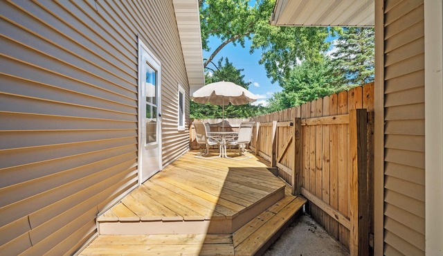 Welcome to Sips & Shore Inn! Tranquil location between the shore and wineries.