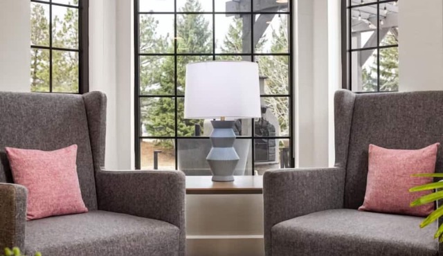 Perfect Business Traveler Room with Complimentary Breakfast