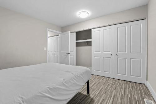 The Ultimate Rochester Getaway Cozy & Inviting