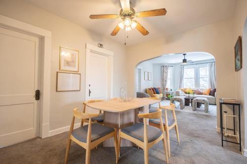 3 bedrooms with parking near NE Arts District, 15min to NSC and US Bank Stadium