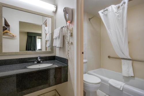 Best Western Woodhaven Inn