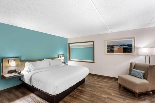 The Harborview on Lake Michigan, an Ascend Collection Hotel
