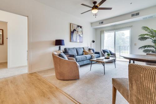 4 Mi to National Sports Center: Apt in Blaine