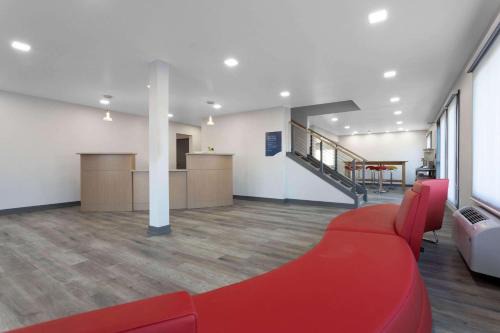 Travelodge by Wyndham Elkhart